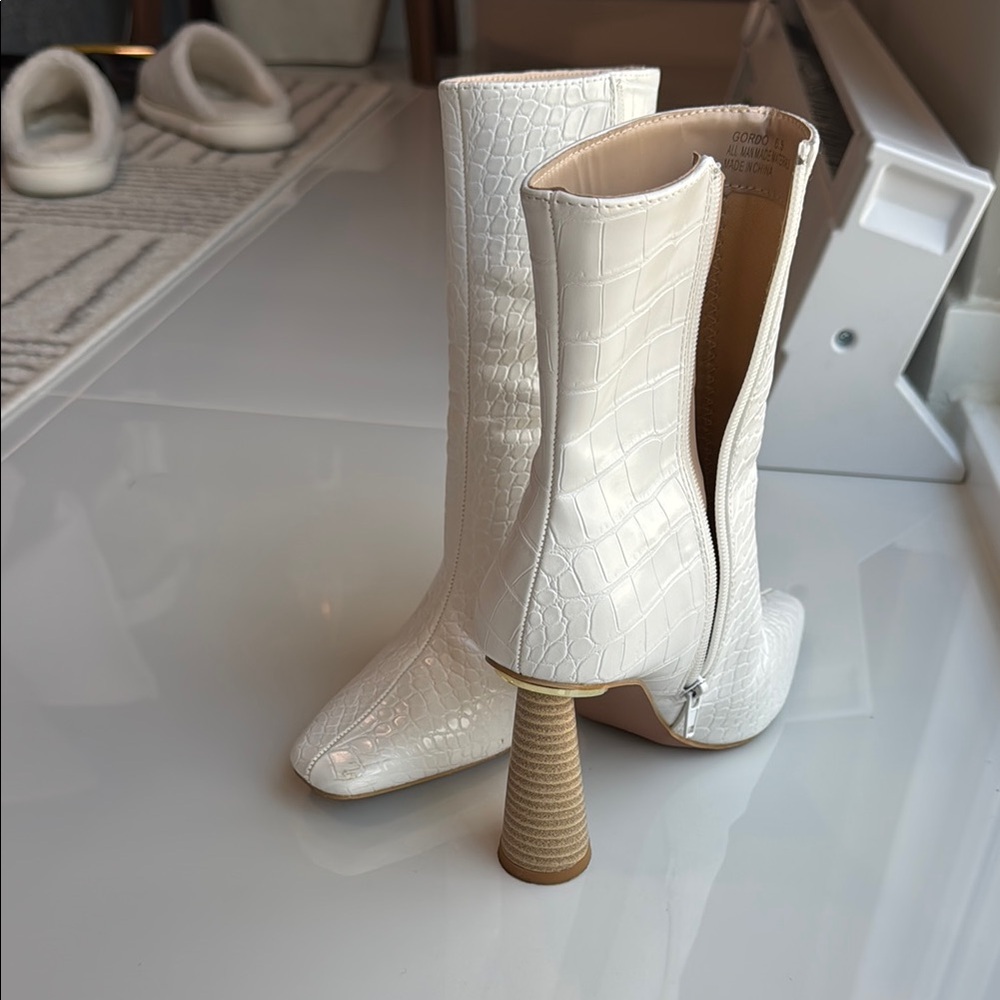 White Croc-Embossed Women's Boots